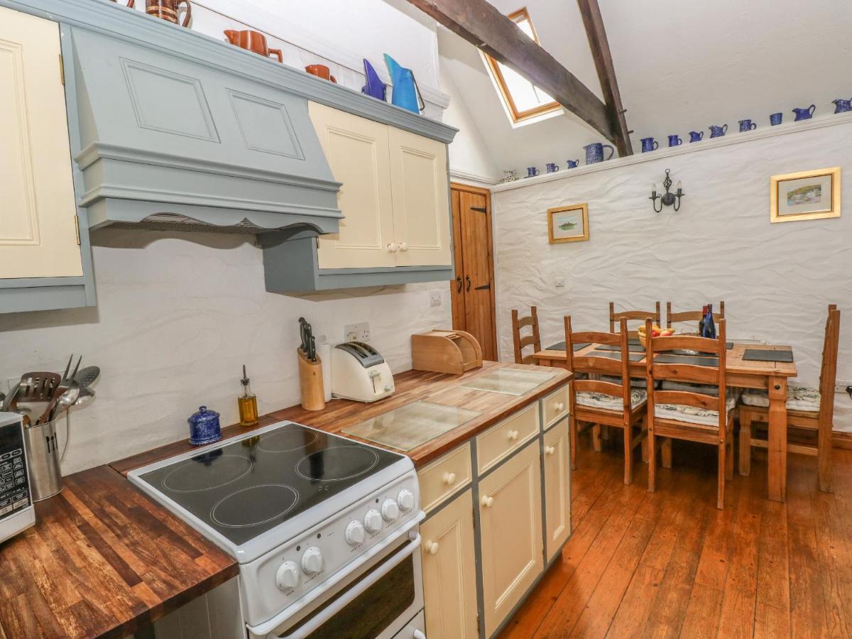 Heather Cottage Milford Haven Exterior photo